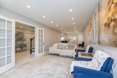 2 Hook Court • Barrie, ON photo 8