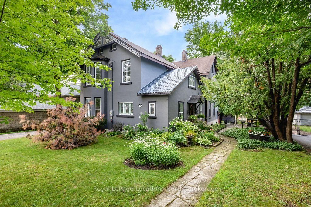 29 TECUMSETH Street • Orillia, ON photo 1