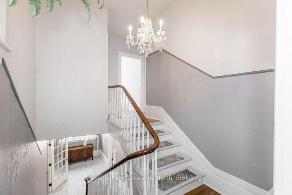 29 TECUMSETH Street • Orillia, ON photo 18