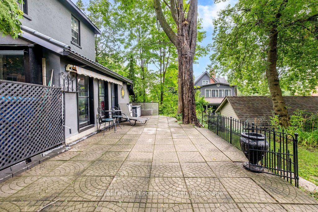 29 TECUMSETH Street • Orillia, ON photo 42