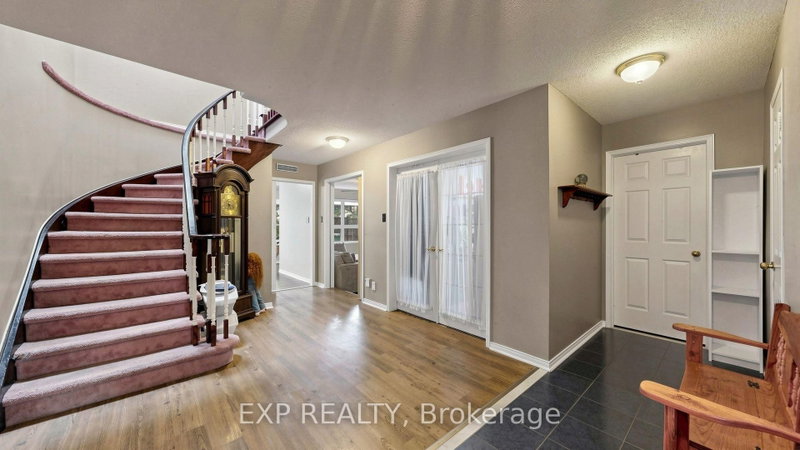 343 Cundles Road W