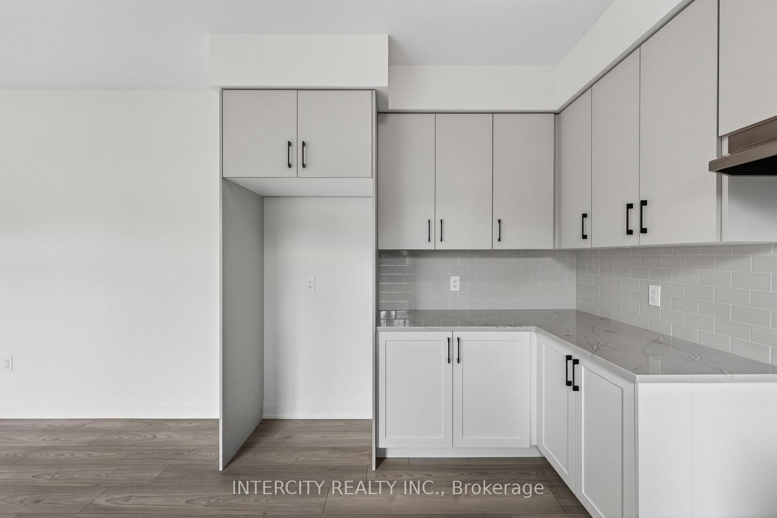 14 Legacy Circle • Wasaga Beach, ON photo 12