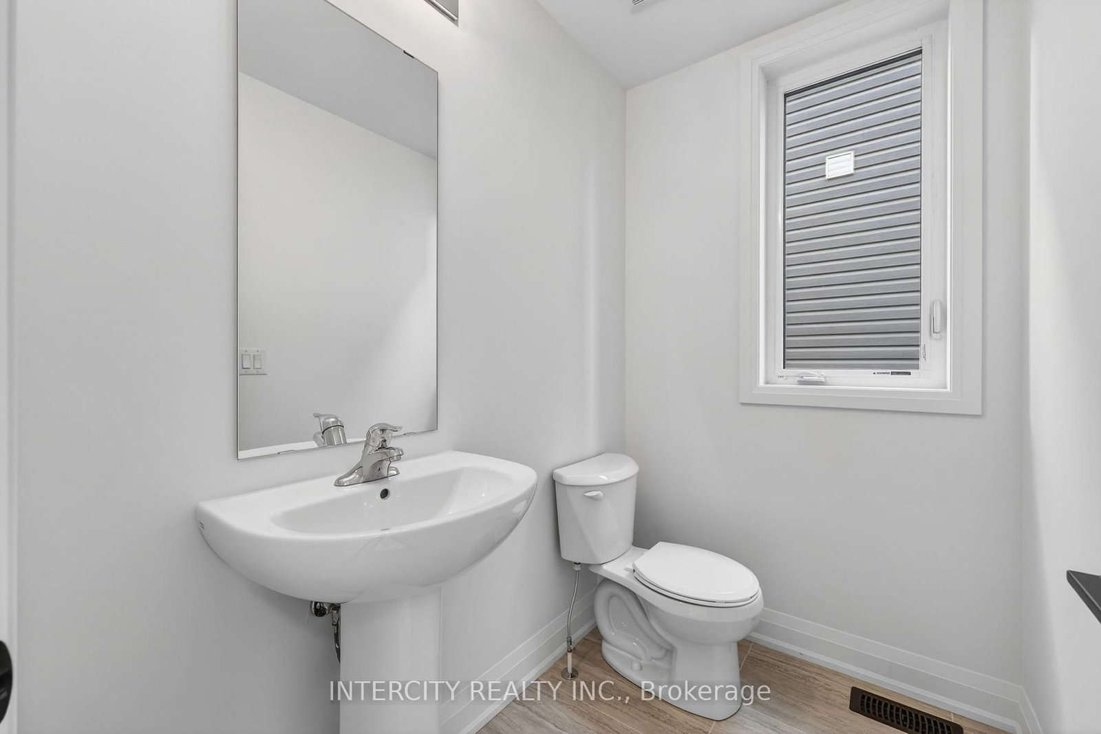 14 Legacy Circle • Wasaga Beach, ON photo 19