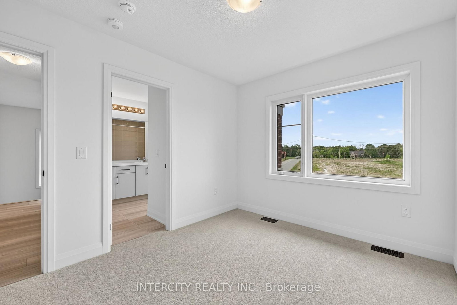 14 Legacy Circle • Wasaga Beach, ON photo 28