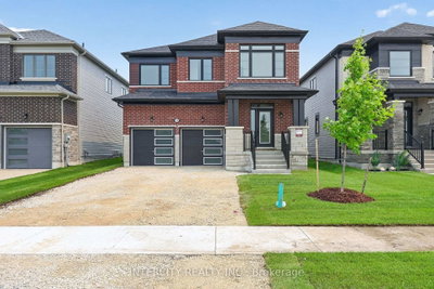 14 Legacy Circle • Wasaga Beach, ON photo 4