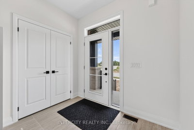 14 Legacy Circle • Wasaga Beach, ON photo 7