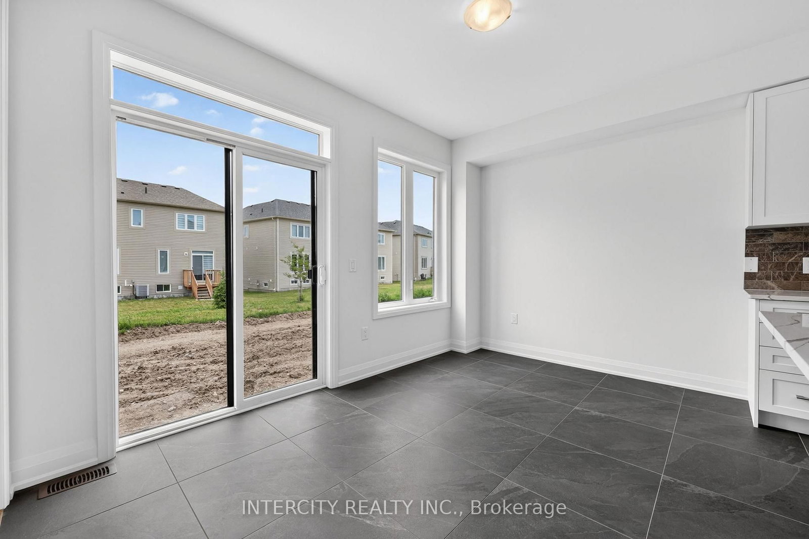 16 Legacy Circle • Wasaga Beach, ON photo 16