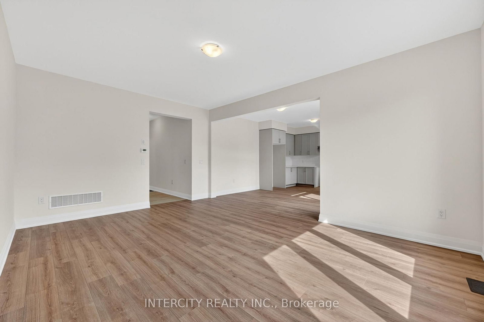 18 Legacy Circle • Wasaga Beach, ON photo 21