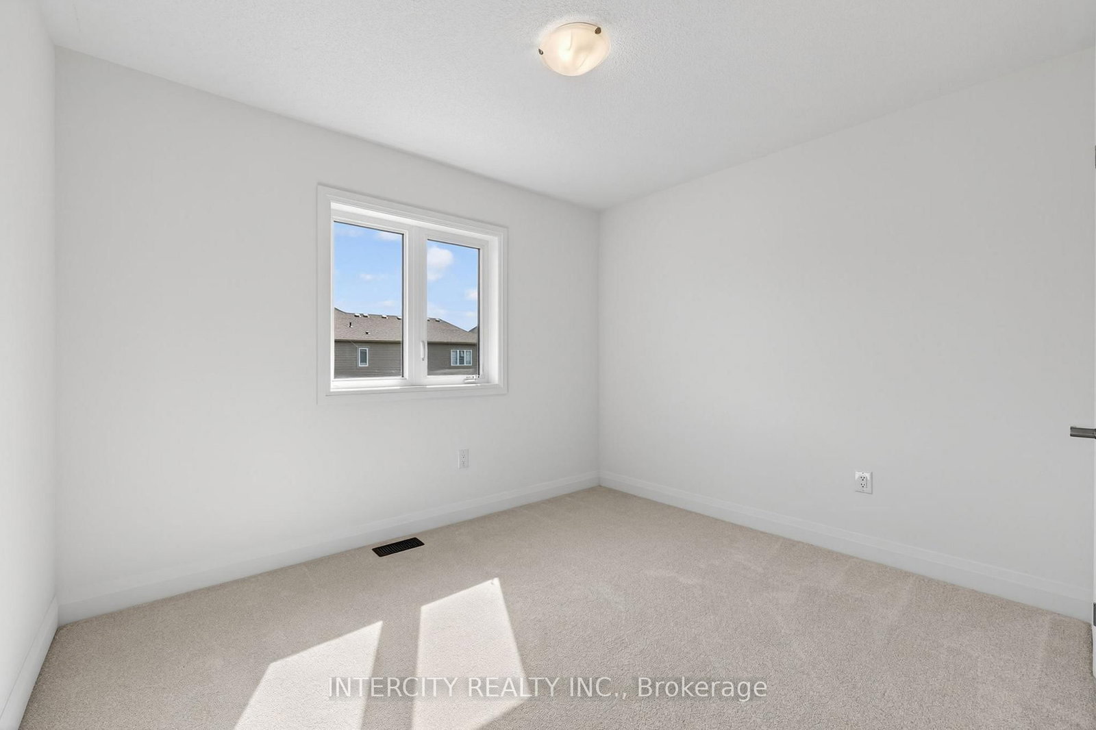 18 Legacy Circle • Wasaga Beach, ON photo 34