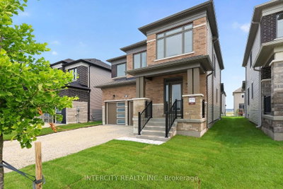 18 Legacy Circle • Wasaga Beach, ON photo 5