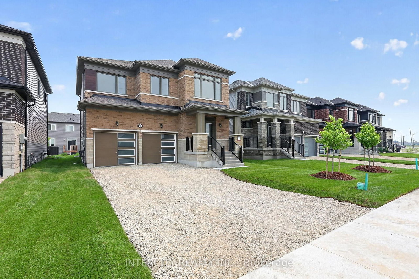 18 Legacy Circle • Wasaga Beach, ON photo 6