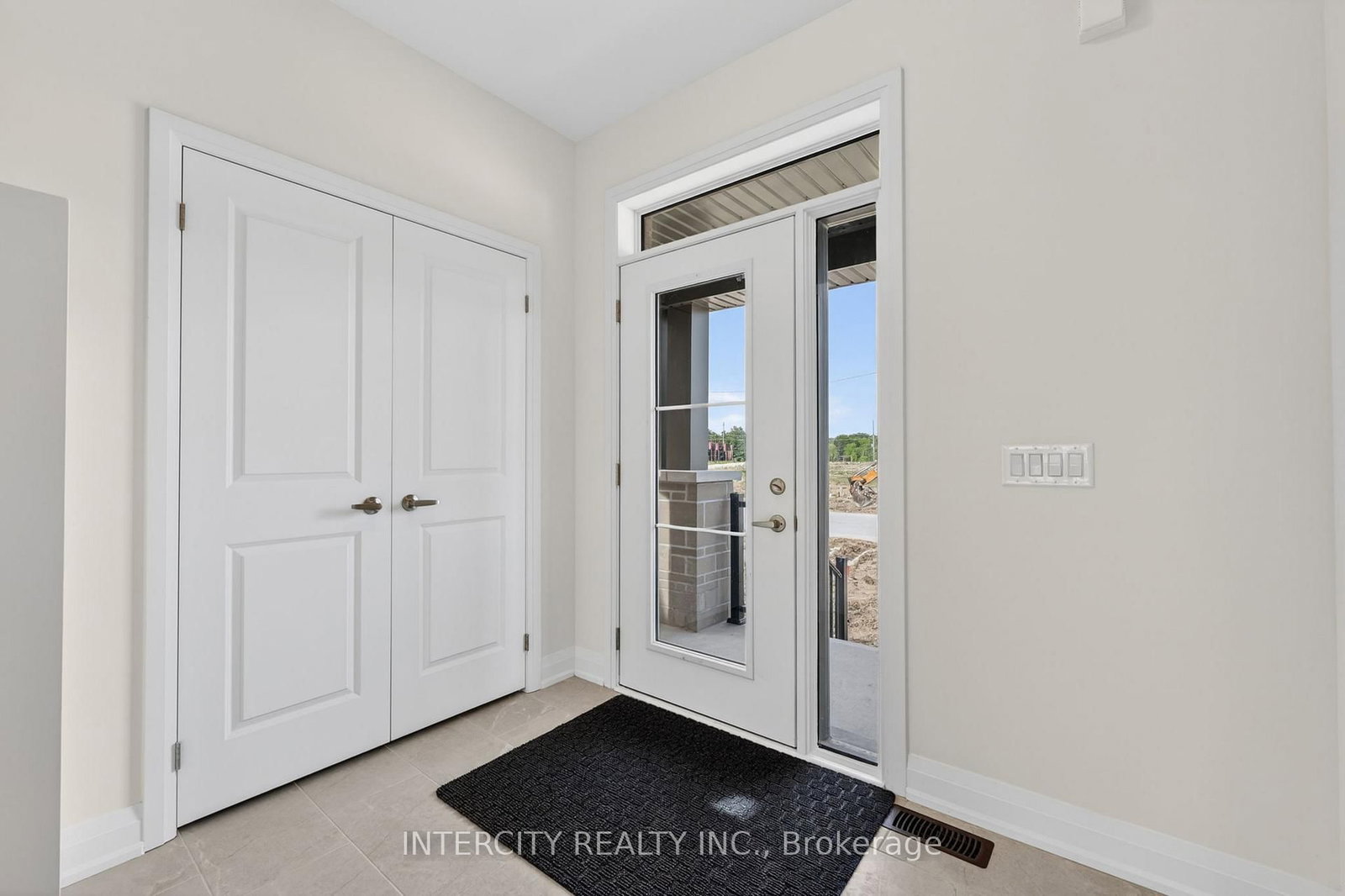 18 Legacy Circle • Wasaga Beach, ON photo 8