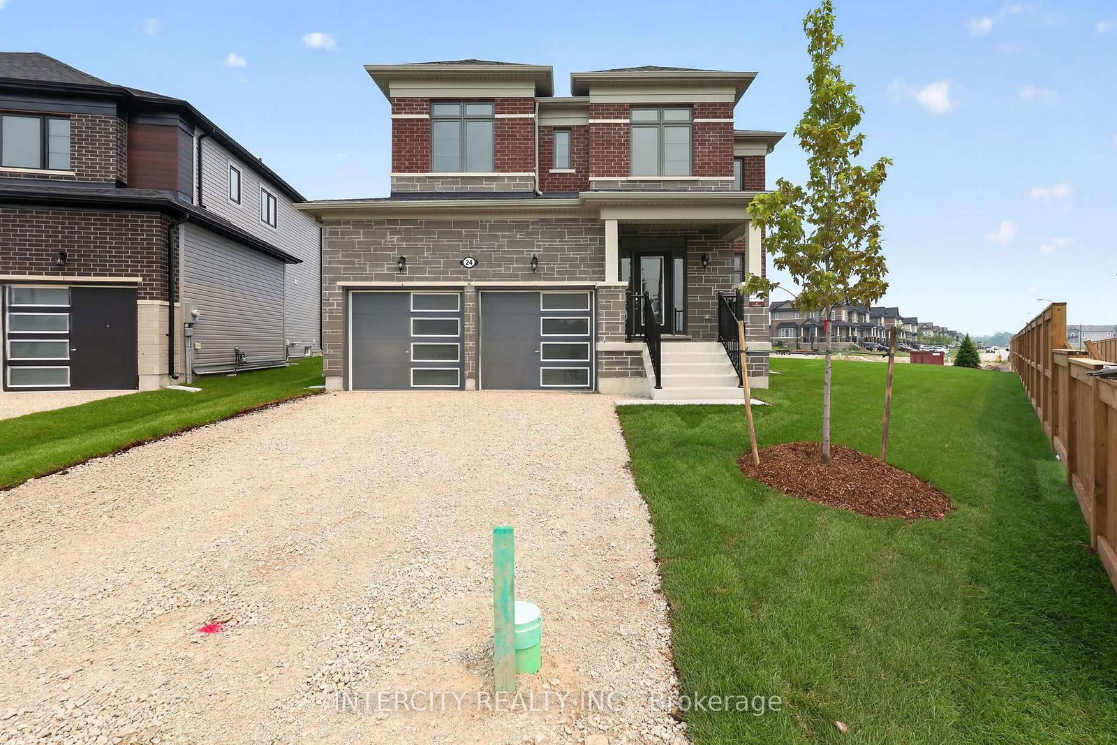 24 Legacy Circle • Wasaga Beach, ON photo 1