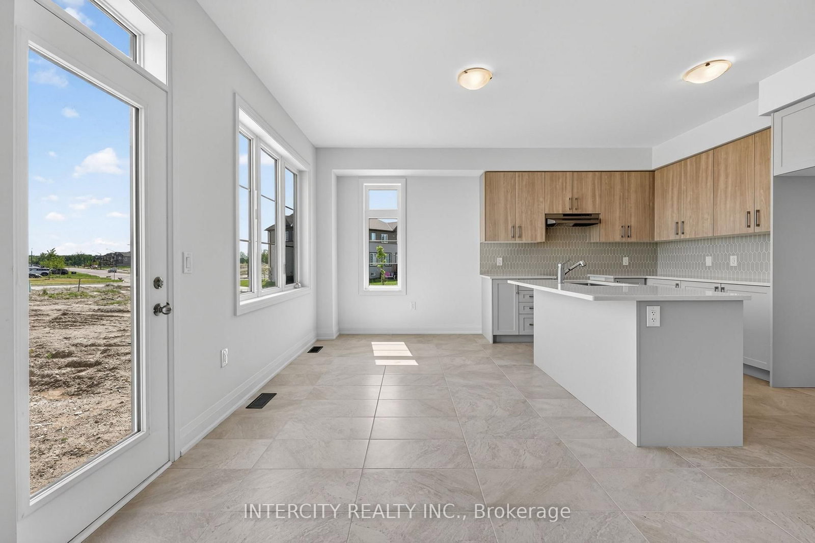 24 Legacy Circle • Wasaga Beach, ON photo 14