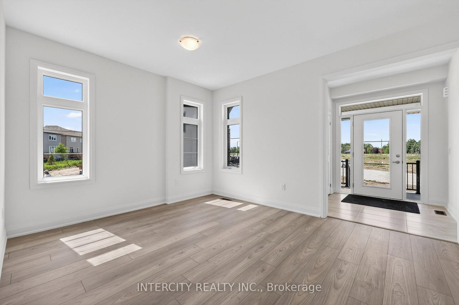 24 Legacy Circle • Wasaga Beach, ON photo 16