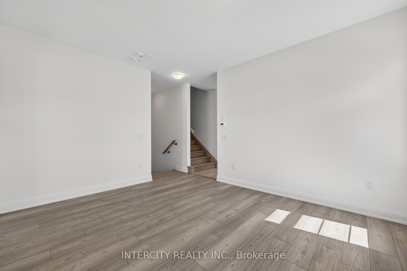 24 Legacy Circle • Wasaga Beach, ON photo 17