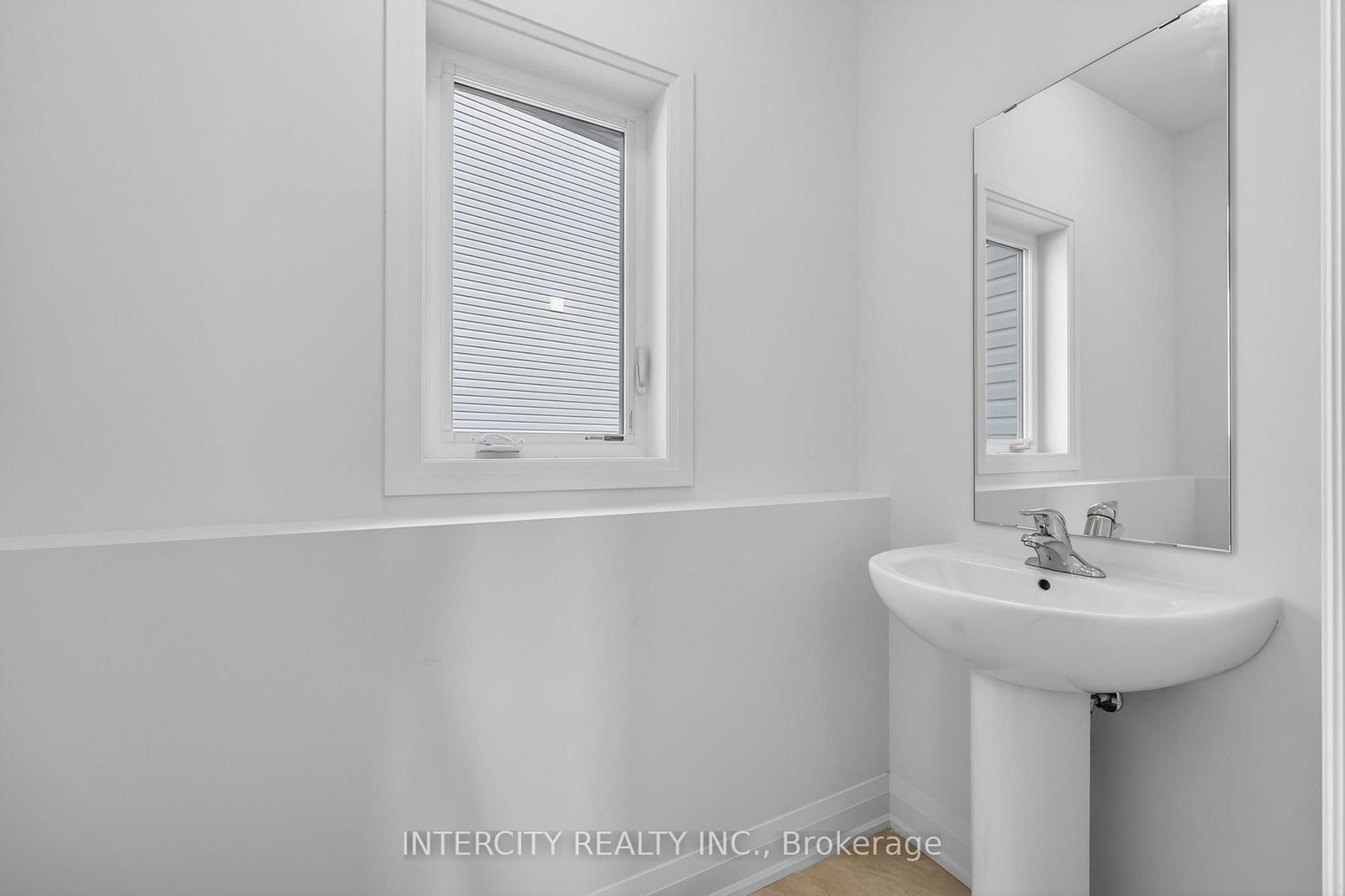 24 Legacy Circle • Wasaga Beach, ON photo 23