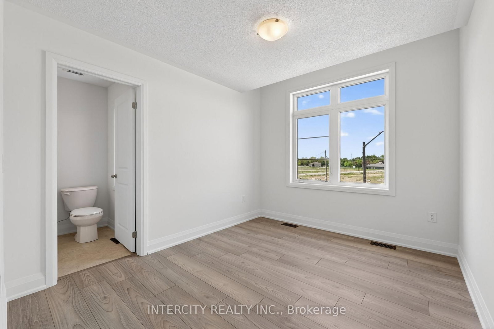 24 Legacy Circle • Wasaga Beach, ON photo 34