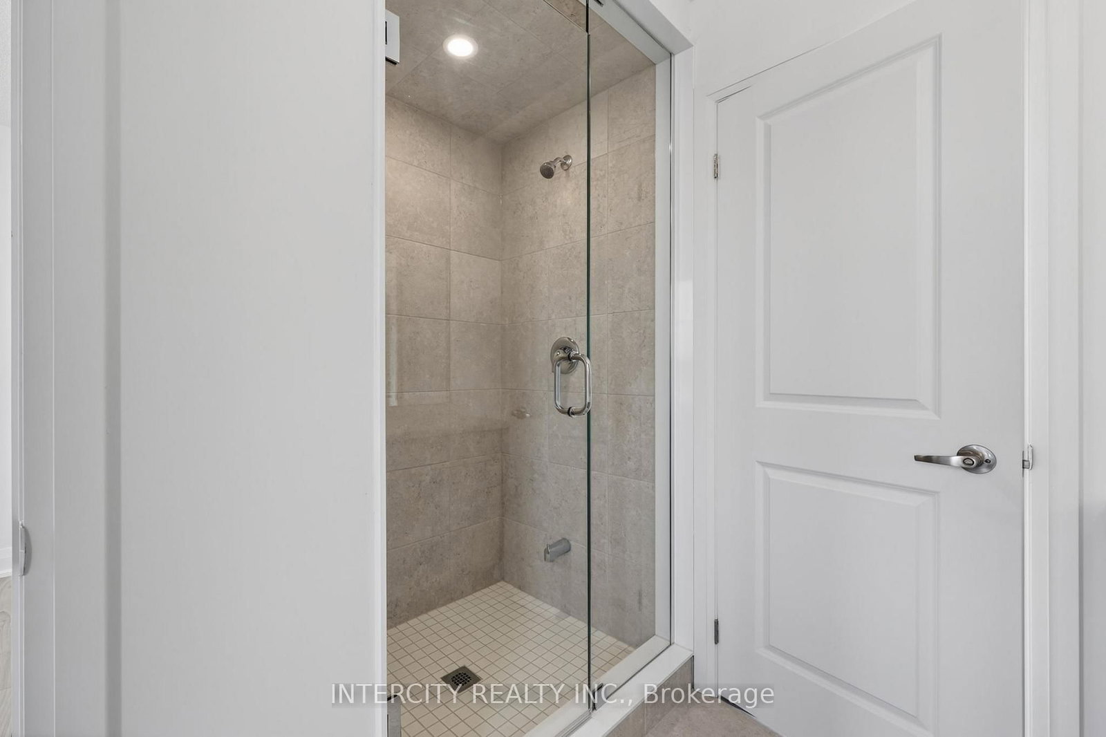 24 Legacy Circle • Wasaga Beach, ON photo 37
