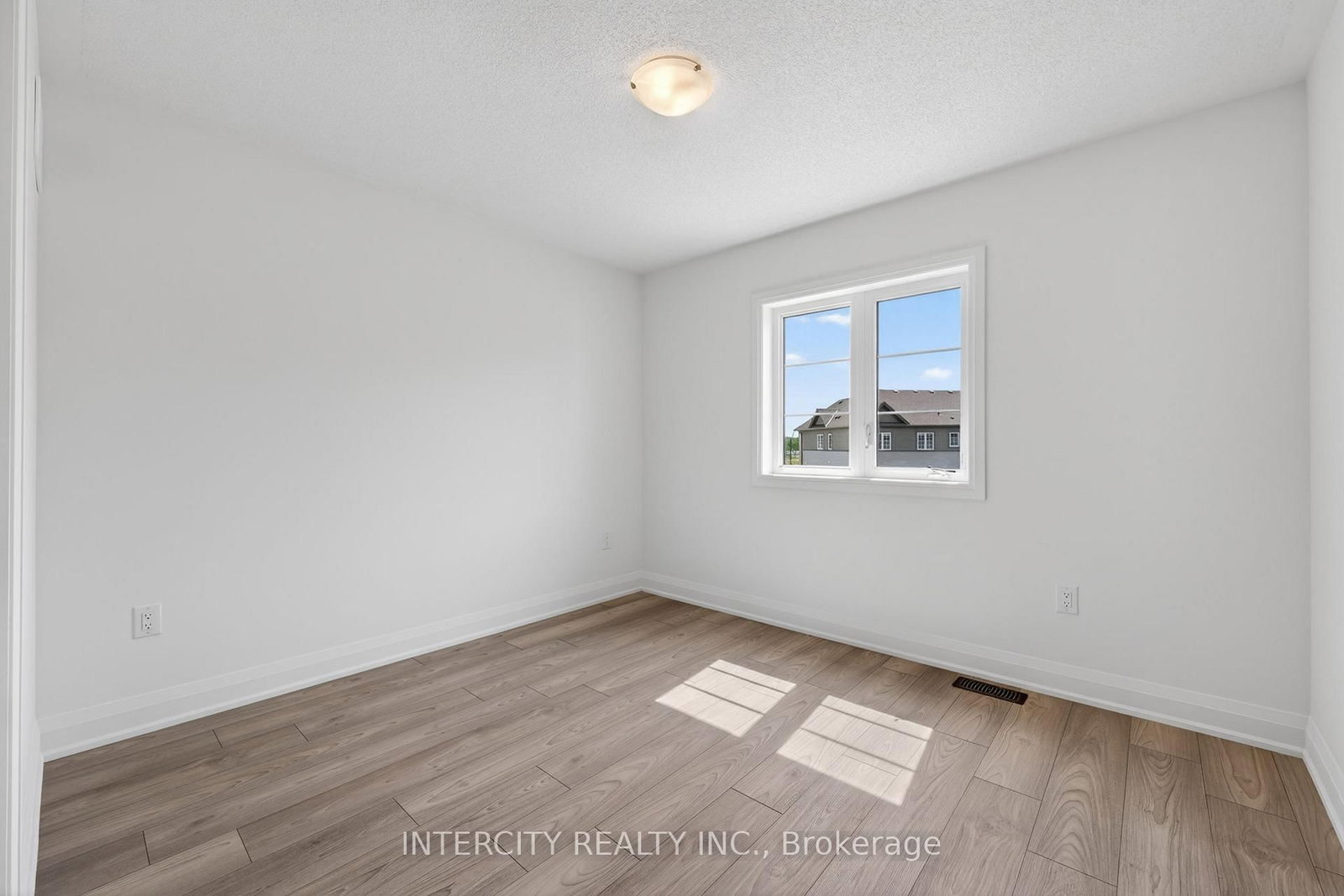 24 Legacy Circle • Wasaga Beach, ON photo 38