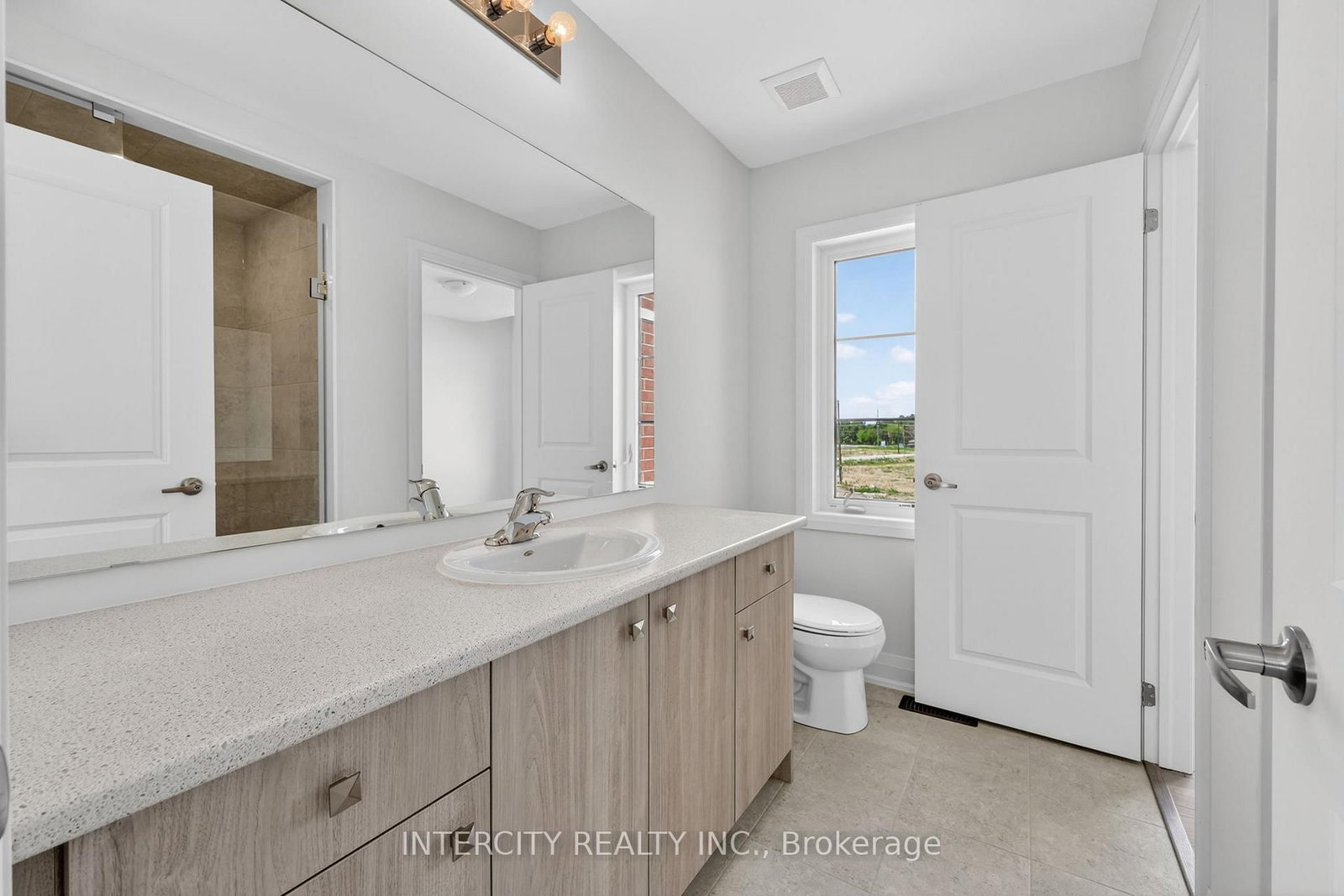 24 Legacy Circle • Wasaga Beach, ON photo 40