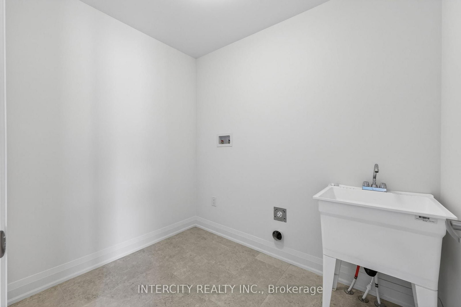 24 Legacy Circle • Wasaga Beach, ON photo 41
