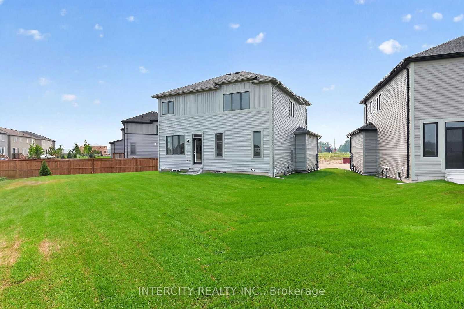 24 Legacy Circle • Wasaga Beach, ON photo 42