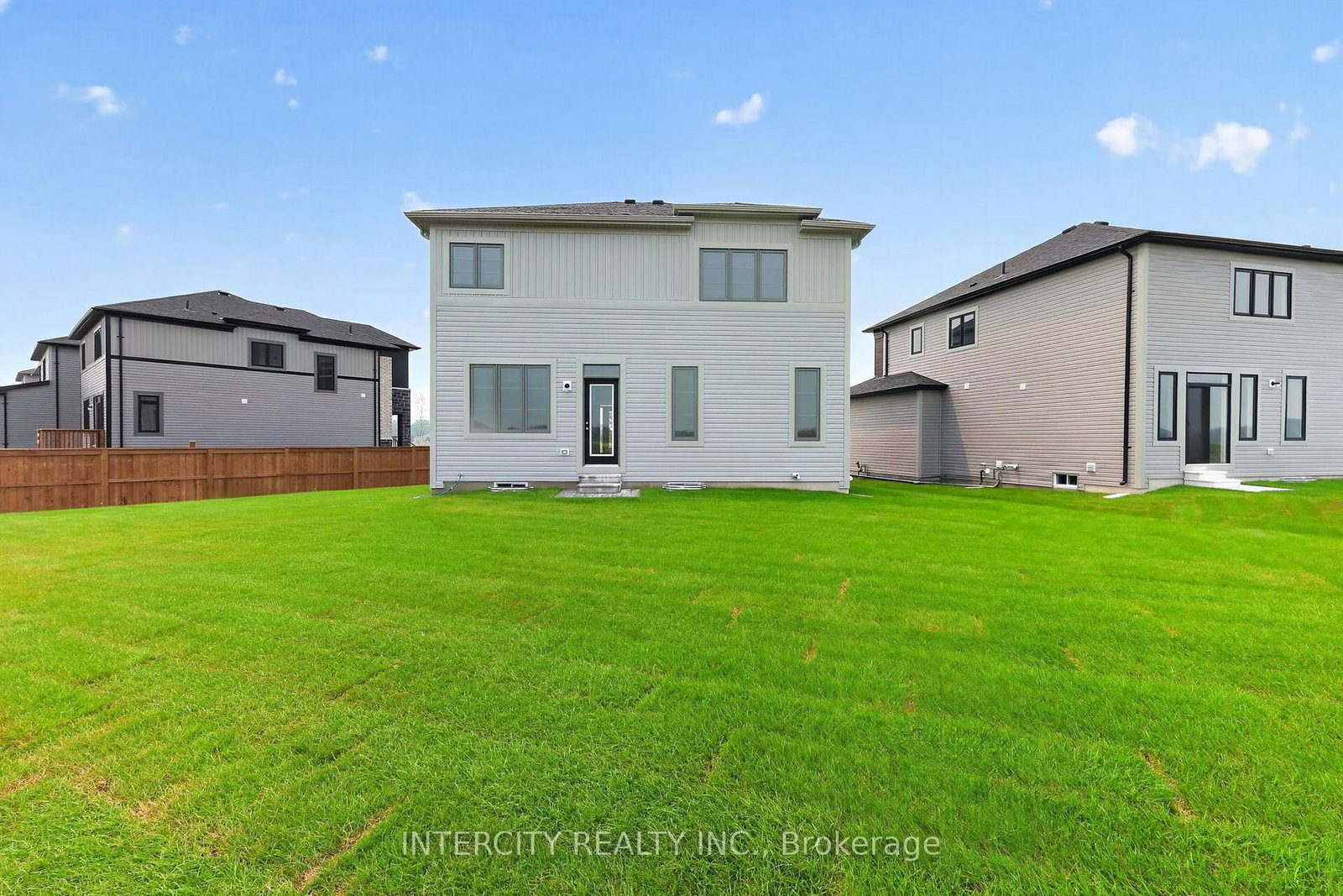 24 Legacy Circle • Wasaga Beach, ON photo 43