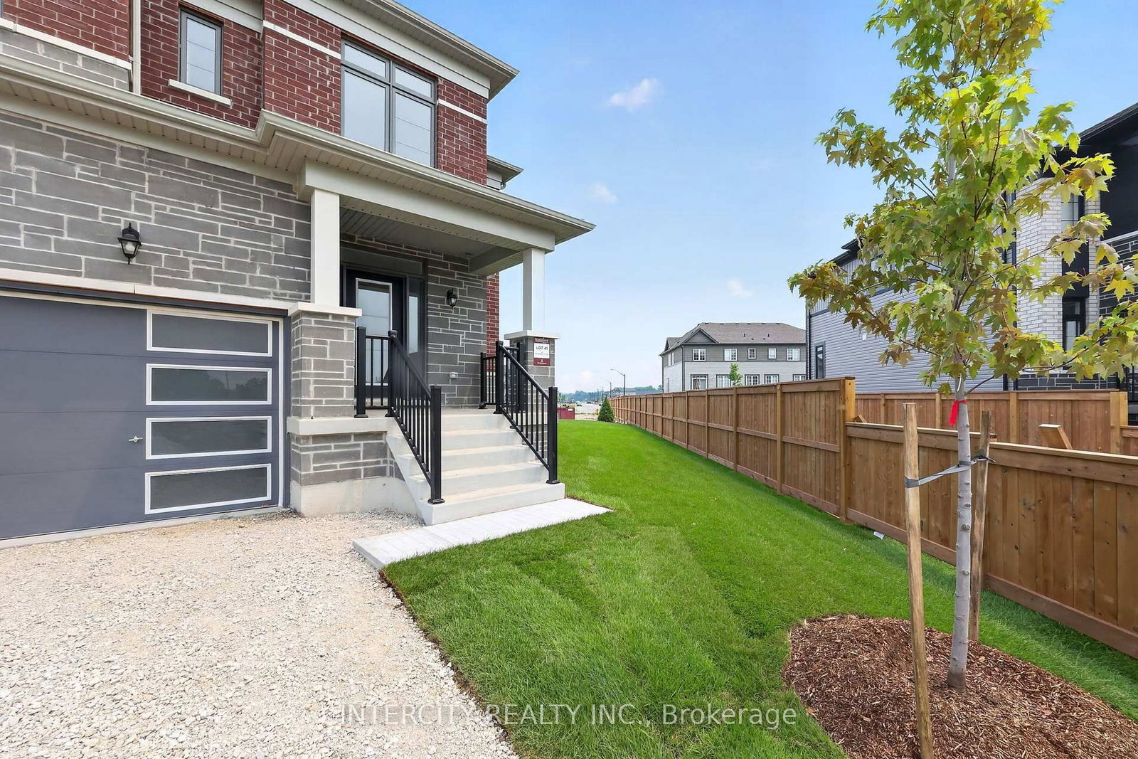 24 Legacy Circle • Wasaga Beach, ON photo 5