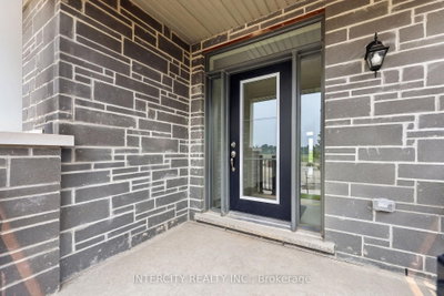 24 Legacy Circle • Wasaga Beach, ON photo 6