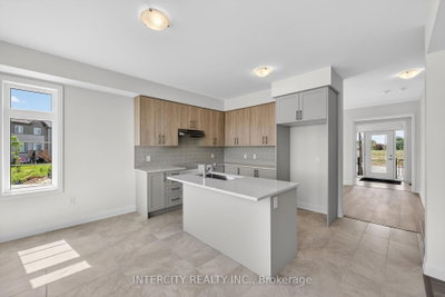 24 Legacy Circle • Wasaga Beach, ON photo 8