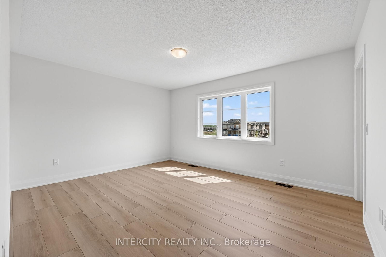 22 Legacy Circle • Wasaga Beach, ON photo 22