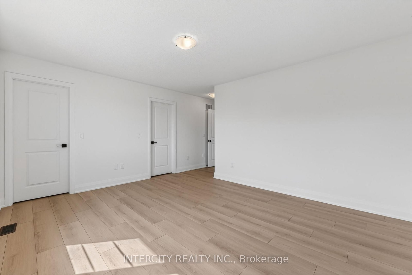 22 Legacy Circle • Wasaga Beach, ON photo 23