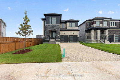 22 Legacy Circle • Wasaga Beach, ON photo 3