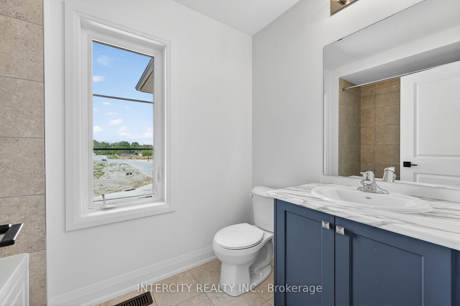 22 Legacy Circle • Wasaga Beach, ON photo 35