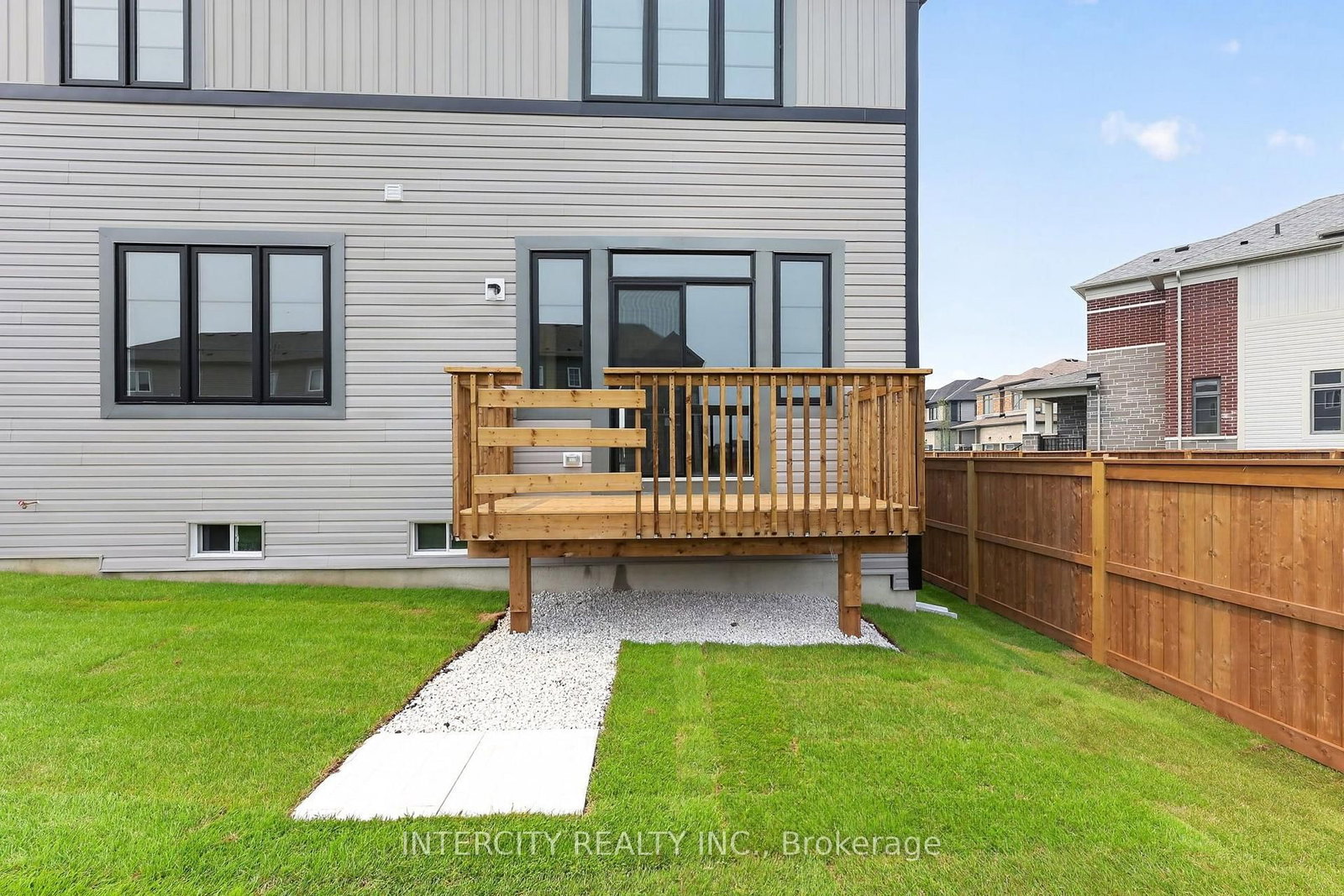 22 Legacy Circle • Wasaga Beach, ON photo 38