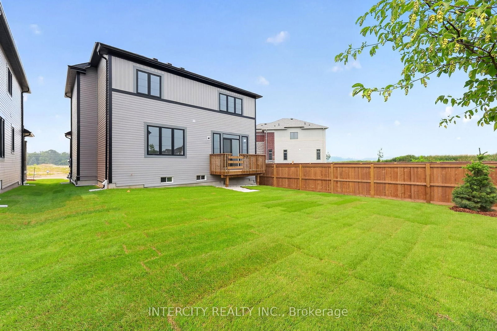 22 Legacy Circle • Wasaga Beach, ON photo 40