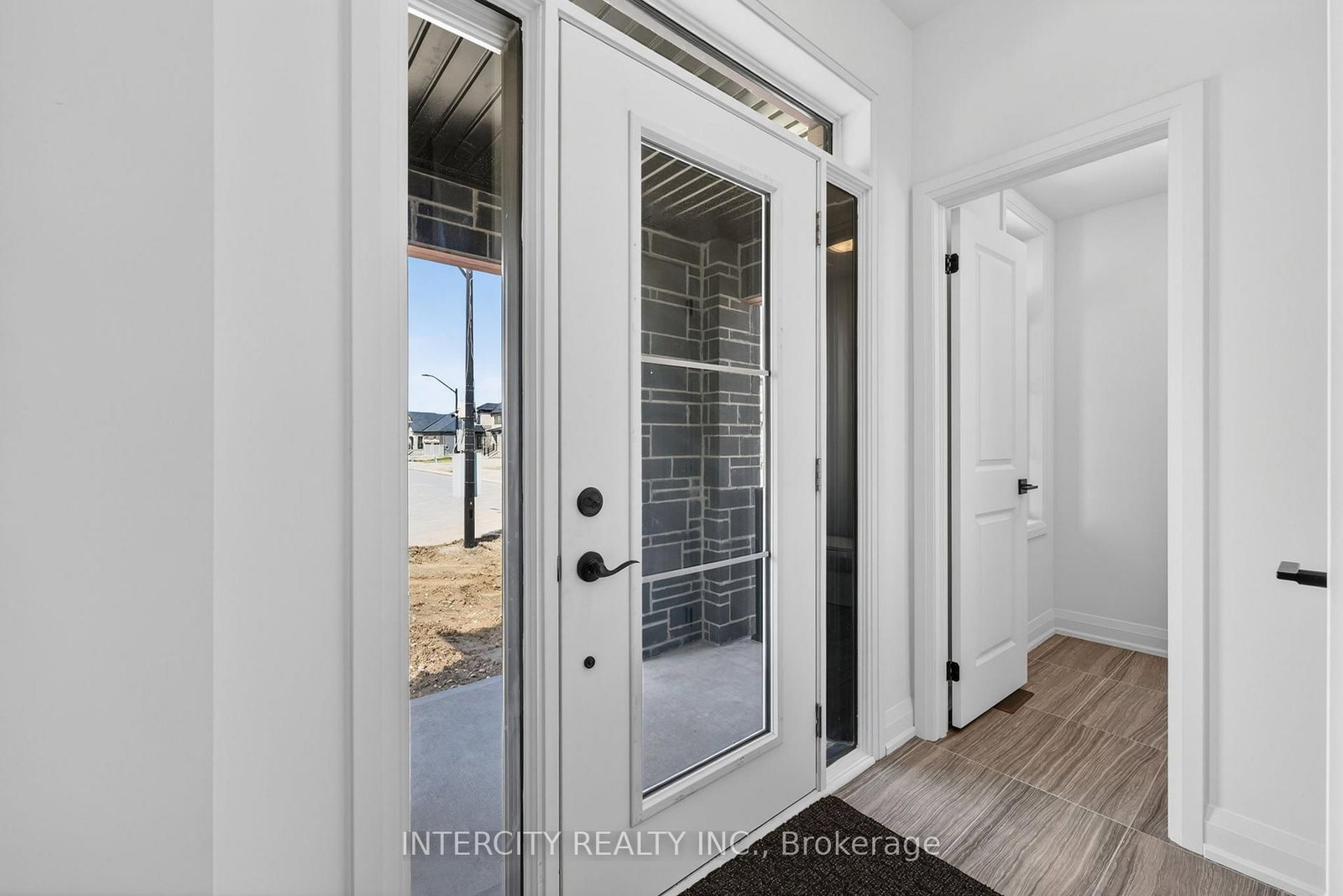 22 Legacy Circle • Wasaga Beach, ON photo 8