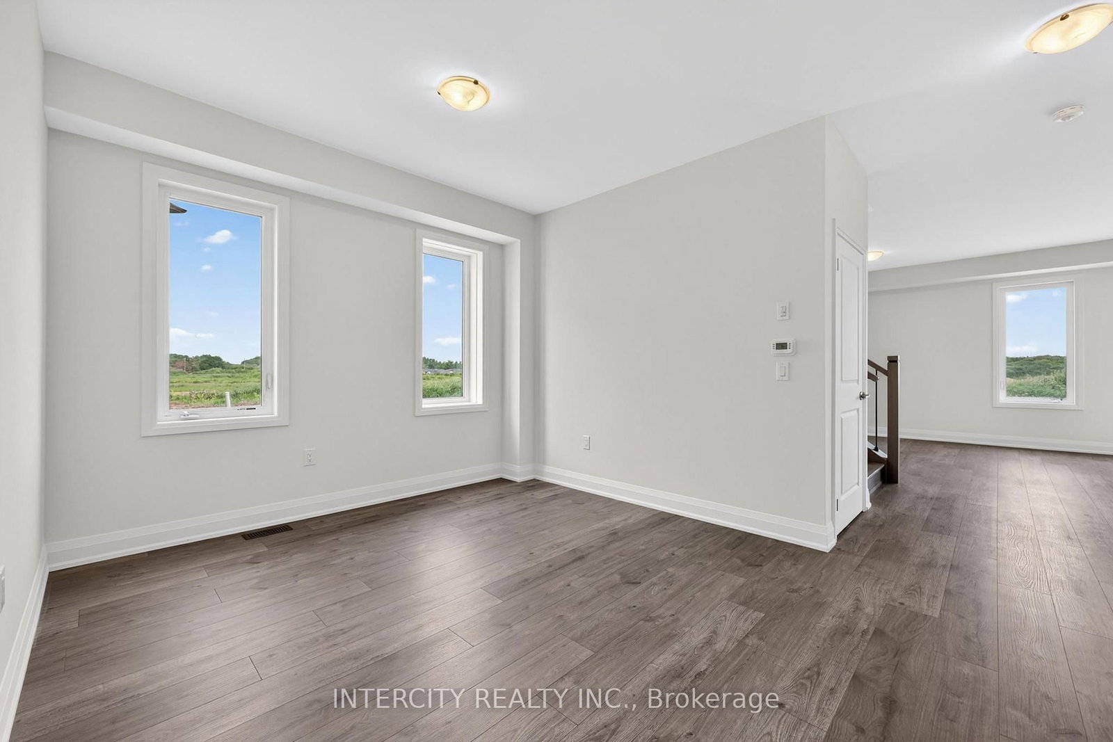 26 Legacy Circle • Wasaga Beach, ON photo 17