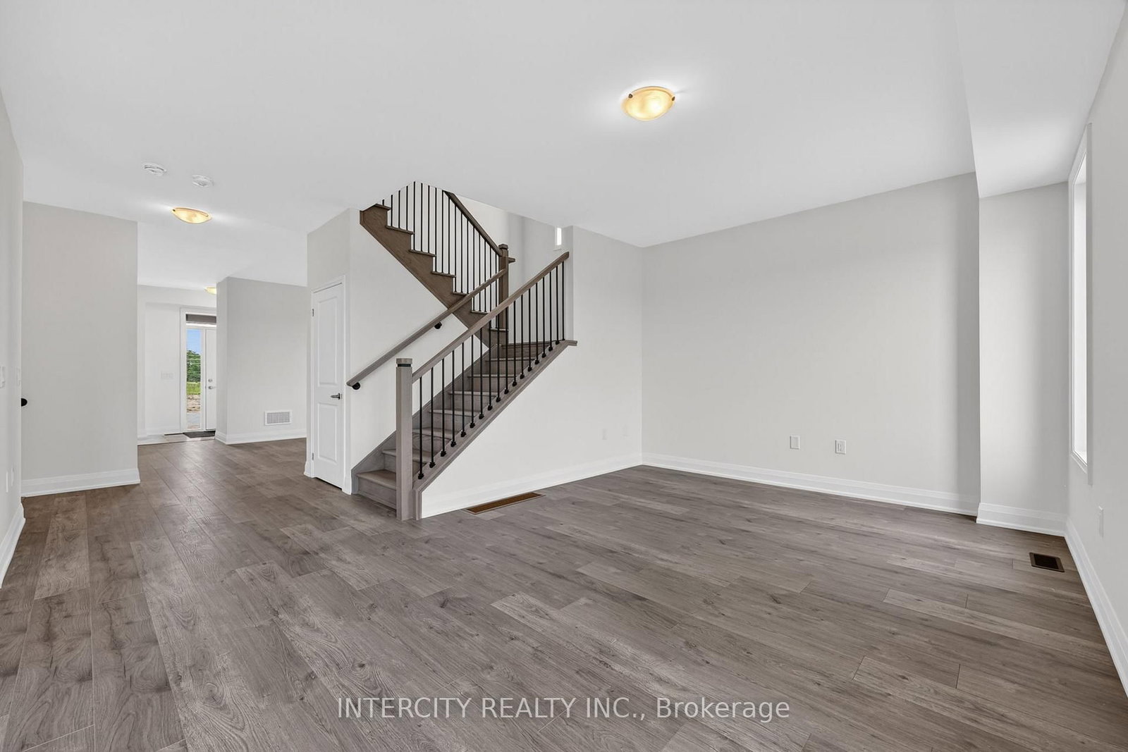 26 Legacy Circle • Wasaga Beach, ON photo 20