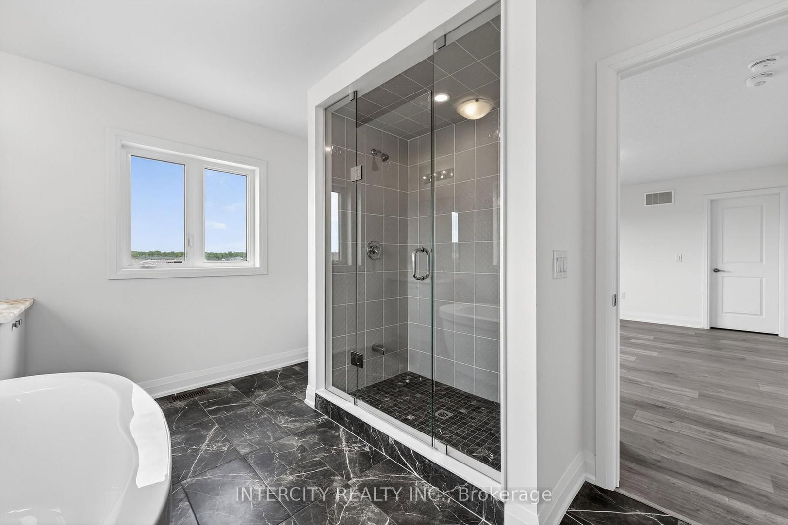 26 Legacy Circle • Wasaga Beach, ON photo 30