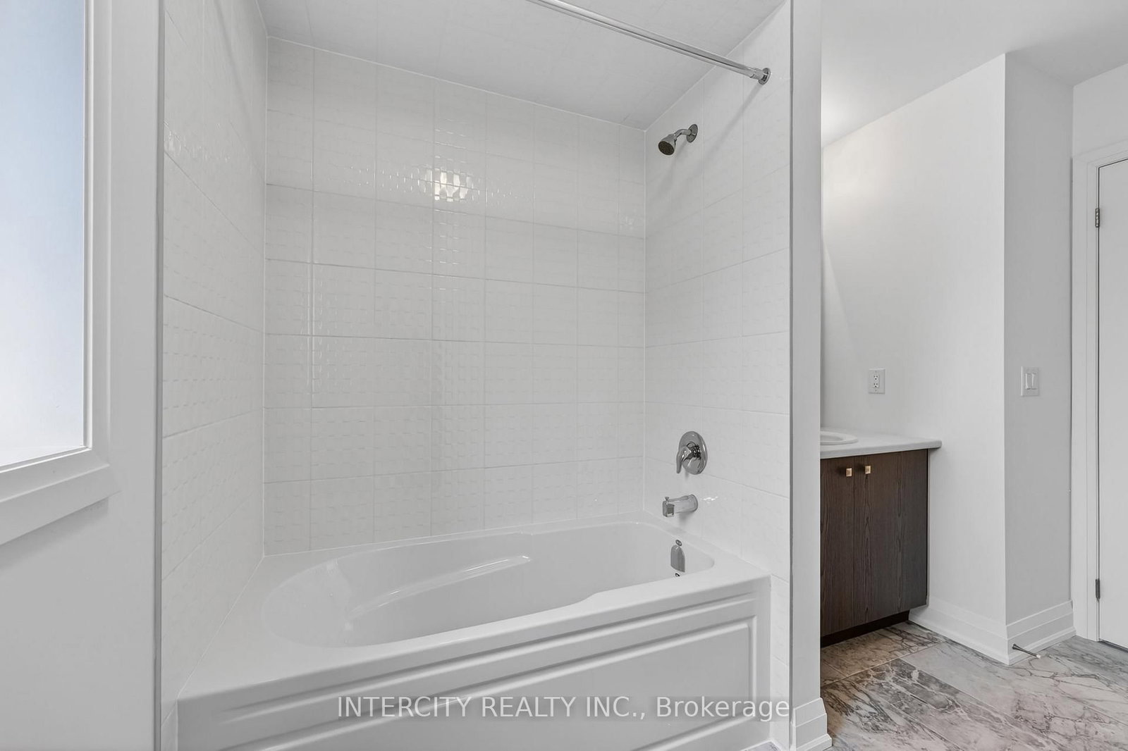 26 Legacy Circle • Wasaga Beach, ON photo 38