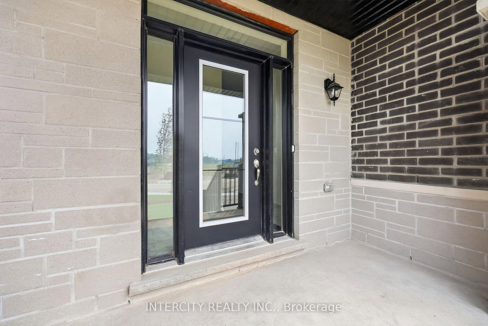 26 Legacy Circle • Wasaga Beach, ON photo 5