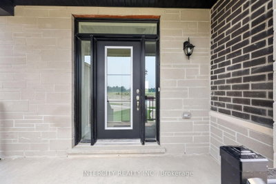 26 Legacy Circle • Wasaga Beach, ON photo 6