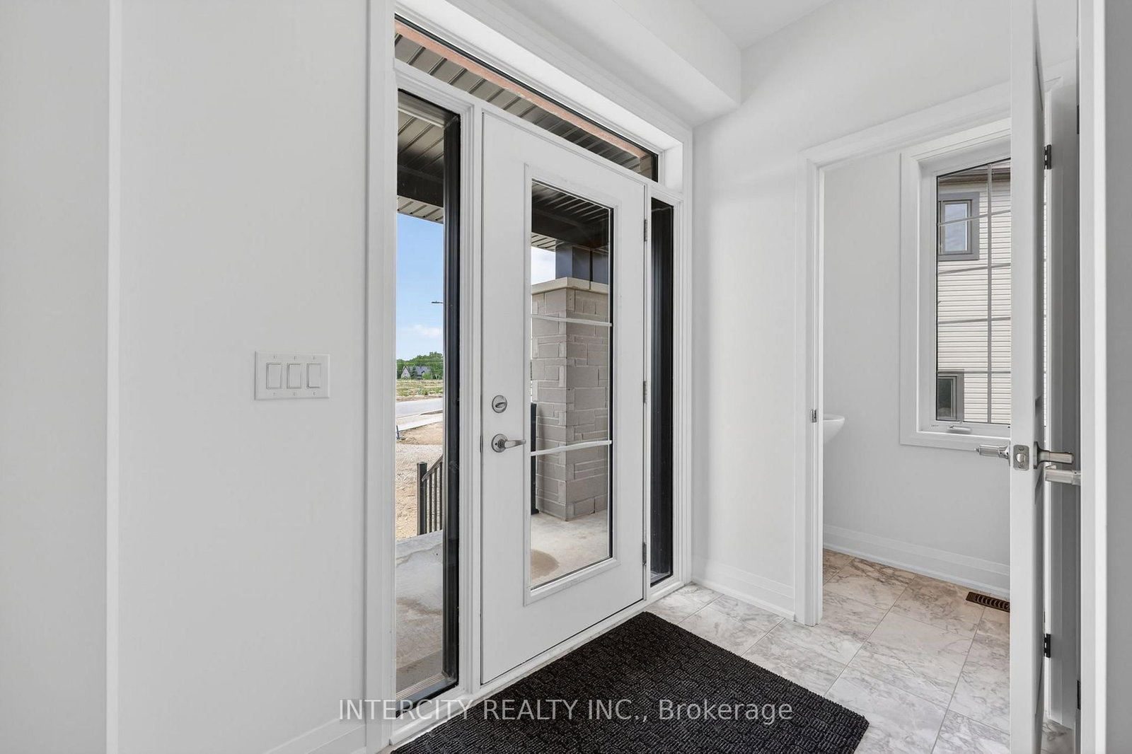 26 Legacy Circle • Wasaga Beach, ON photo 7