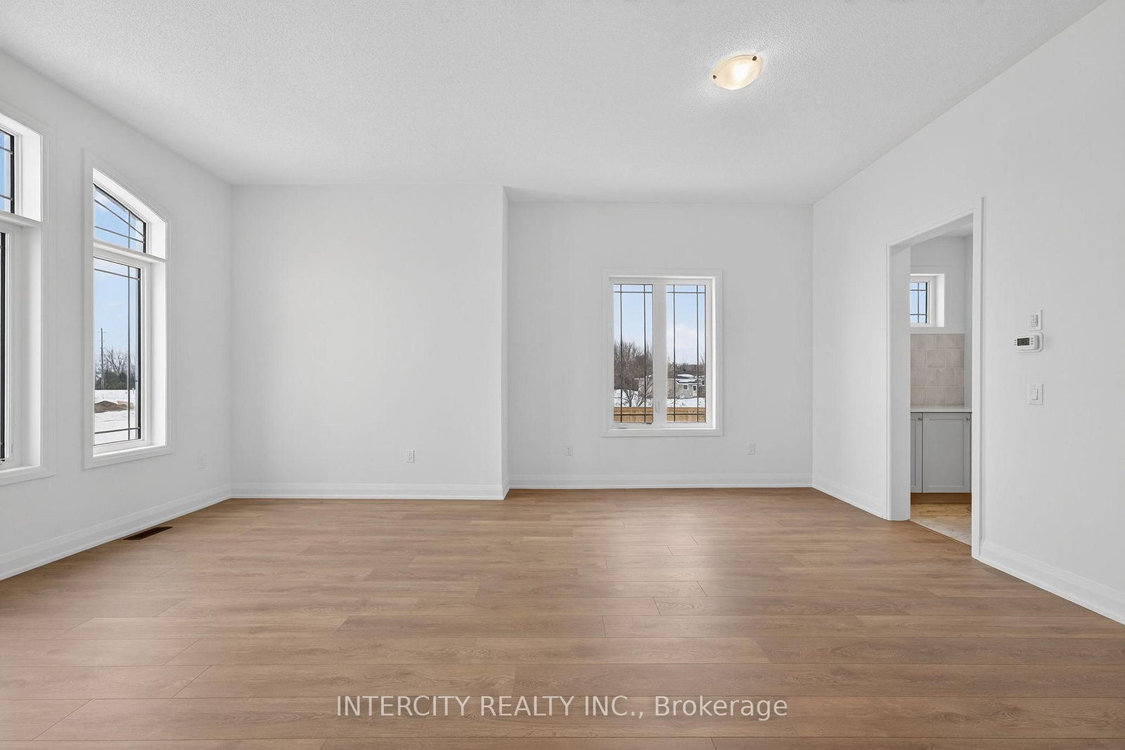 38 Legacy Circle • Wasaga Beach, ON photo 10