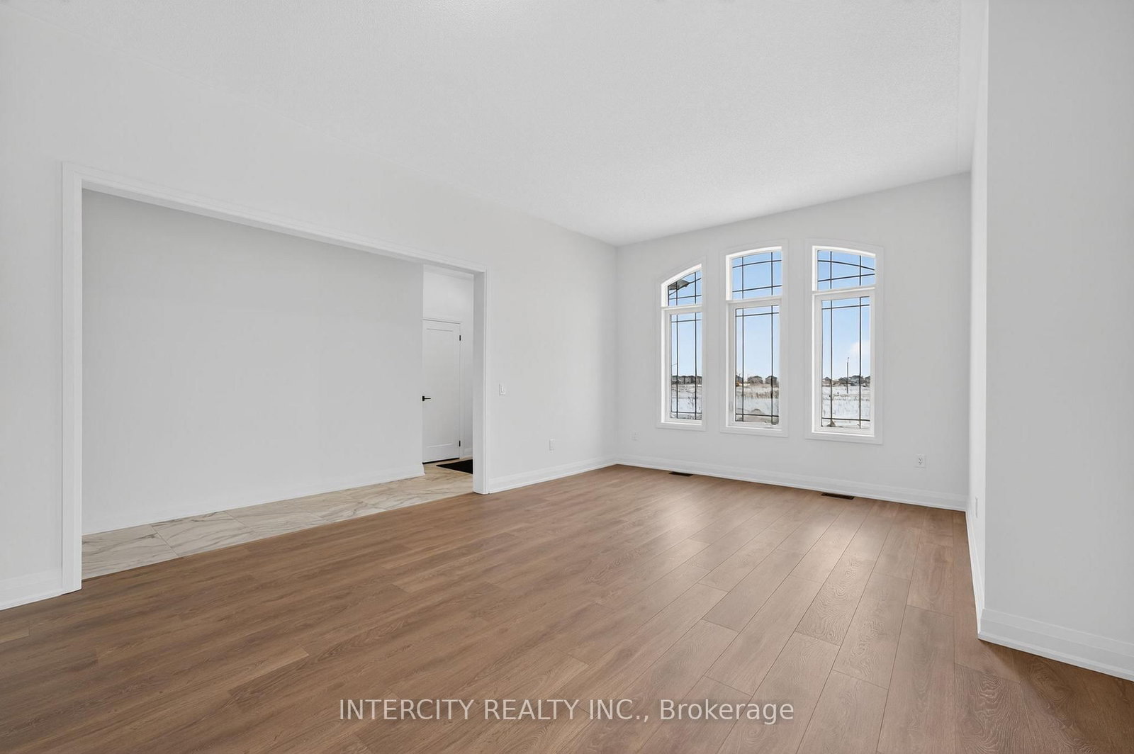 38 Legacy Circle • Wasaga Beach, ON photo 12