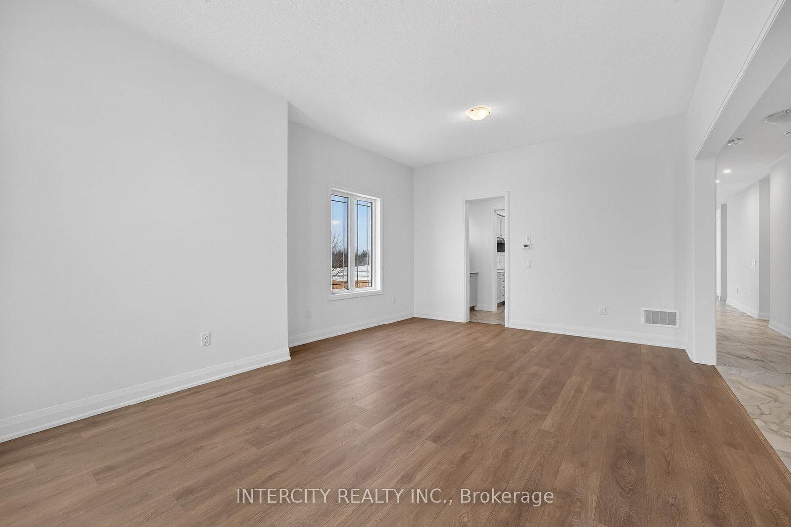 38 Legacy Circle • Wasaga Beach, ON photo 14