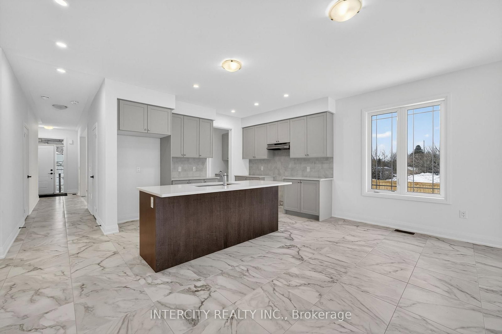 38 Legacy Circle • Wasaga Beach, ON photo 17