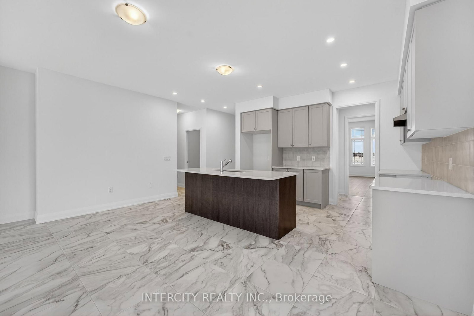 38 Legacy Circle • Wasaga Beach, ON photo 19